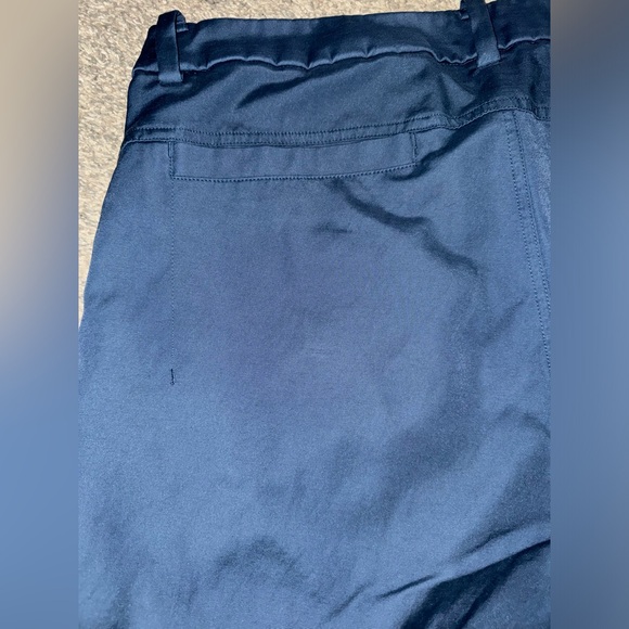 Lululemon Commission 9” Shorts - Picture 12 of 15